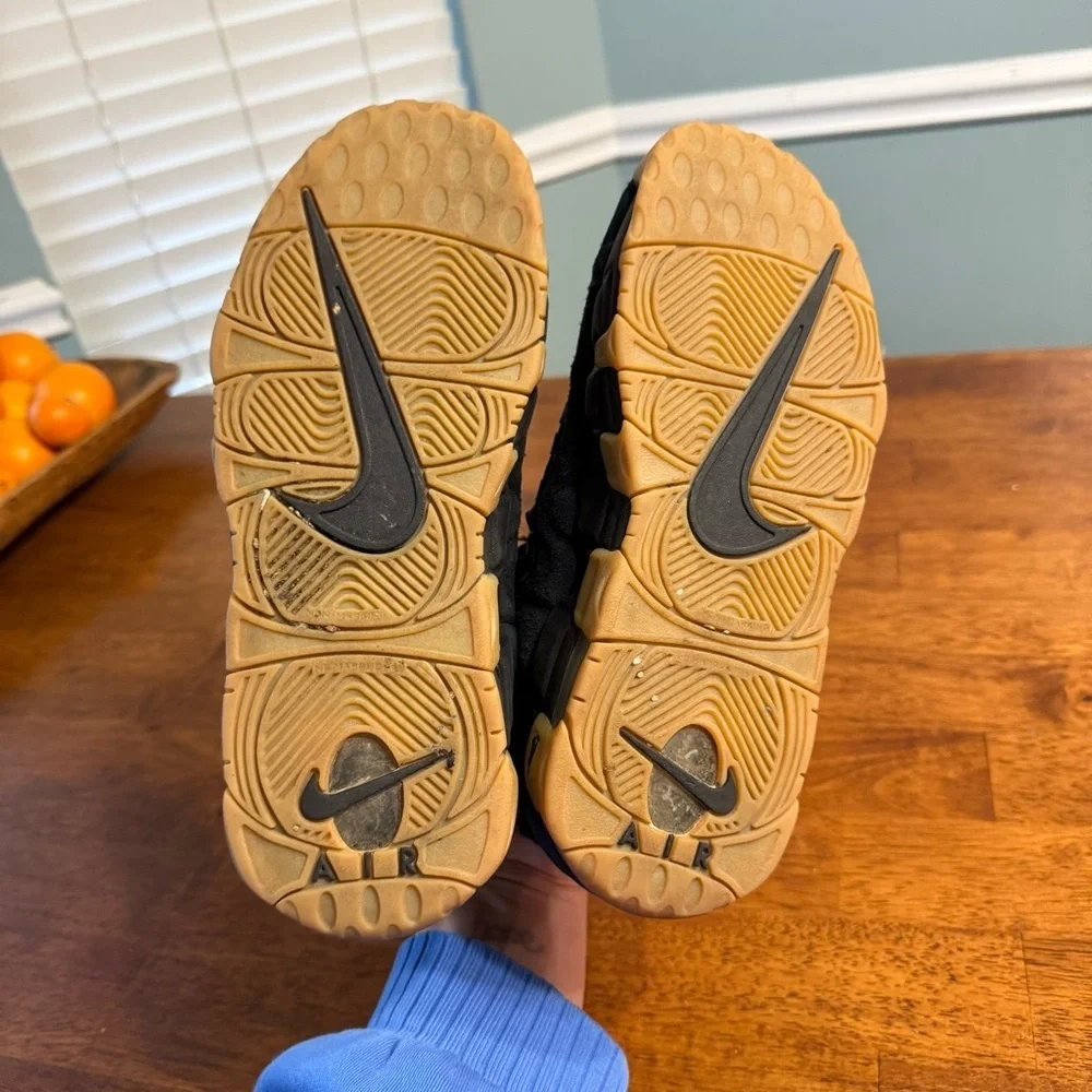 Boy’s Nike Air More Money Black gum sneaker size 6.5 youth